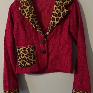 Chic Magenta Blazer with Leopard Accents